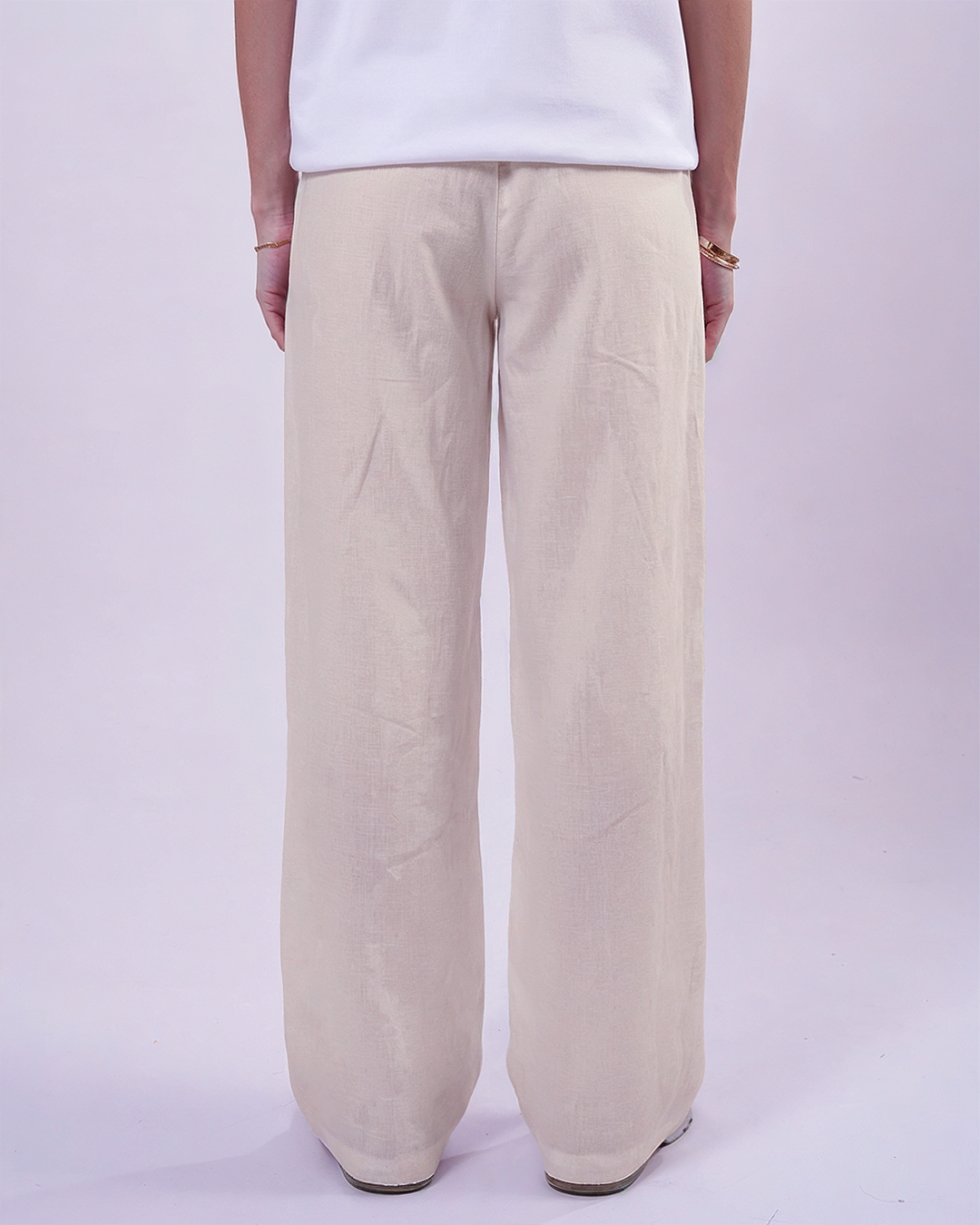 Off-White Linen Relaxed-Fit Trousers - Women